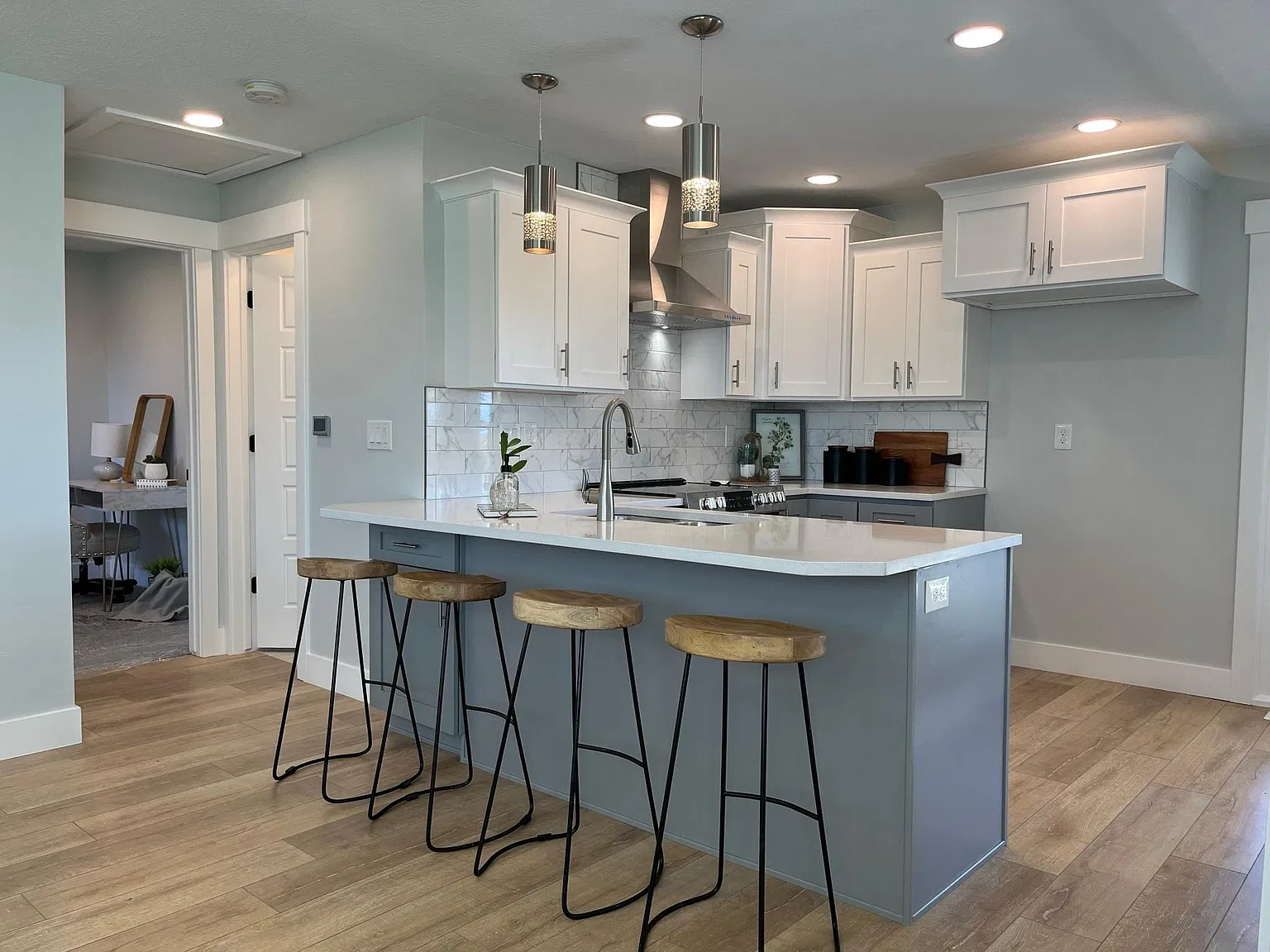 4440 S 6300 W — Photo 2