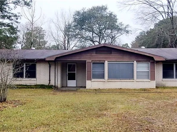 1903 Susek Dr, Pineville, LA 71360