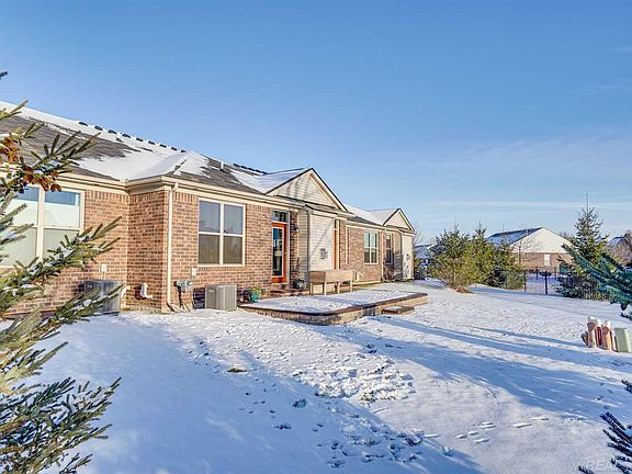 5th image of 49913 Walter Ct
