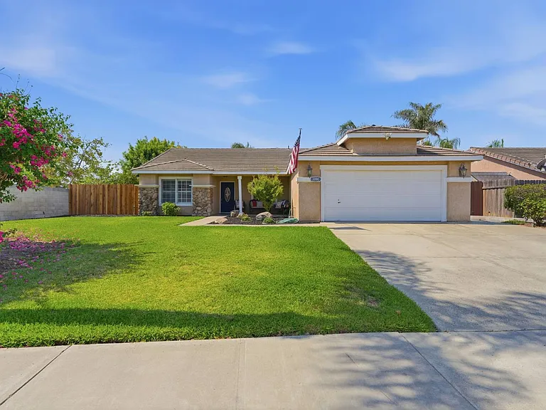 3006 Mission Dr — Photo 2