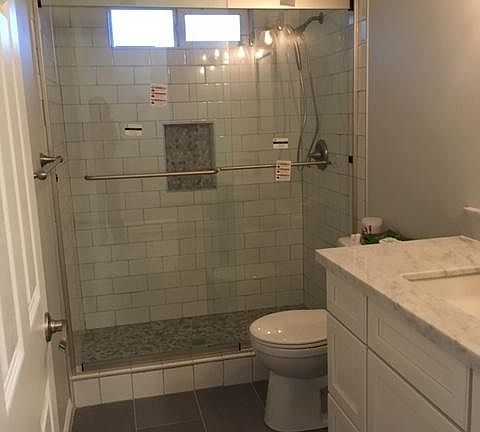 4th image of 1076 Manchester Dr