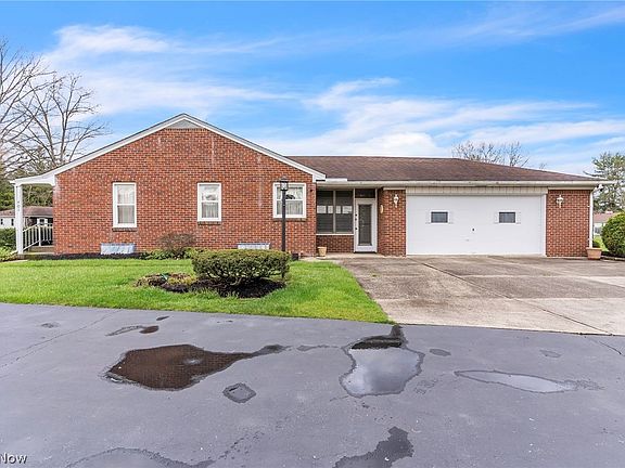 4th image of 401 Mansell Dr