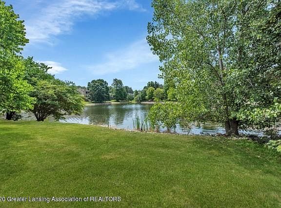 5th image of 2431 Emerald Lake Dr
