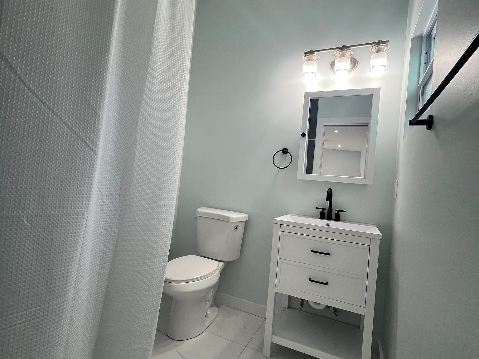 Studio, 500 sqft, $1,550 — Photo 3
