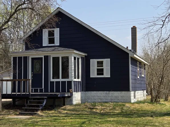 4648 Lake St, Orr, MN 55771