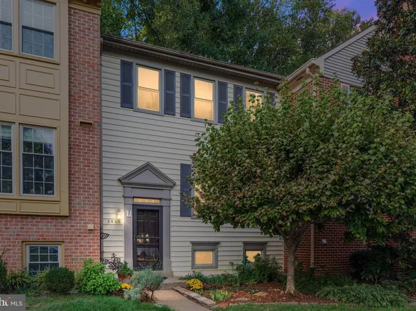 2850 Kelly Sq, Vienna, VA 22181