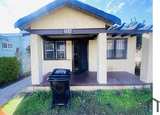 1st image of 1452 W 60th Pl