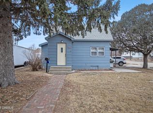 429 6th Ave W, Williston, ND 58801