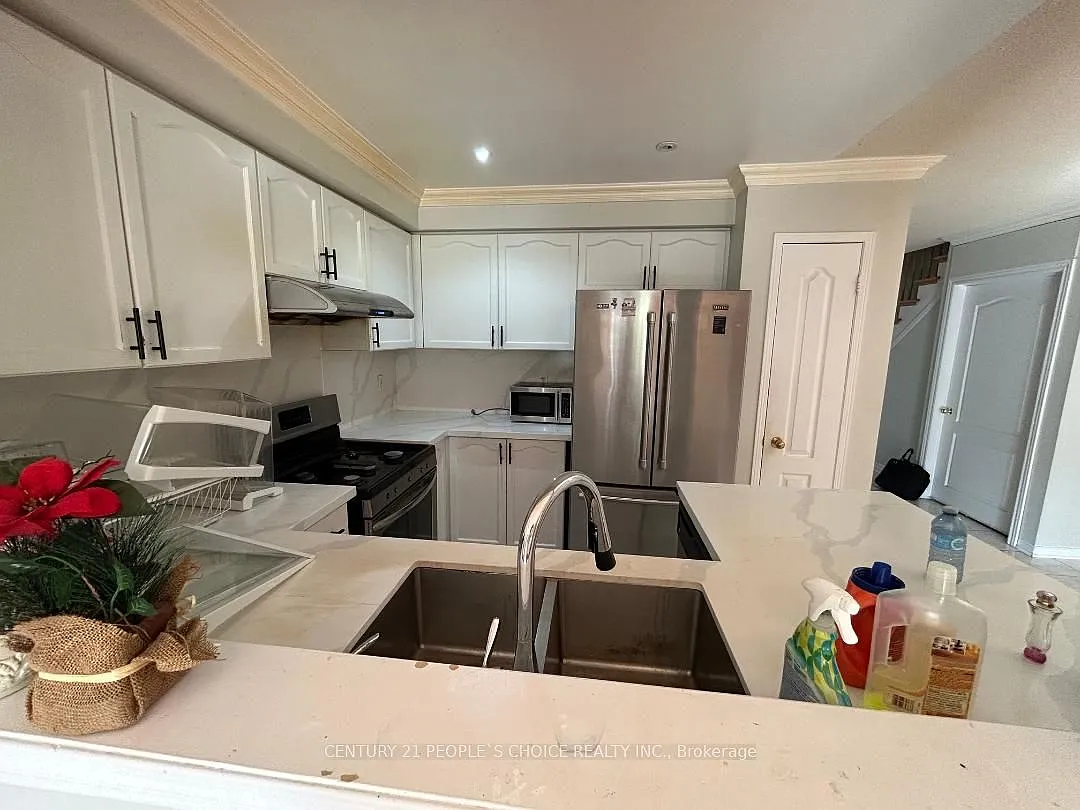 4 bed, $2,800 — Photo 4