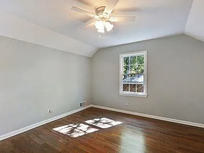 1870 Fairway Cir NE — Photo 16