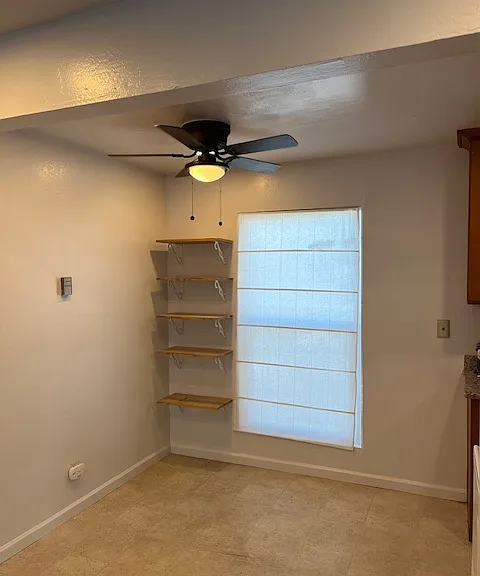 Beautiful dinning with ceiling fan