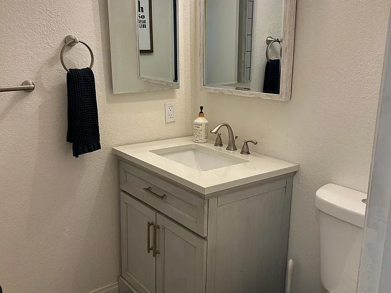 405 Marcos St — Photo 24