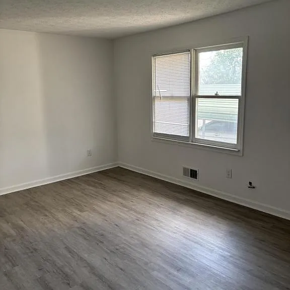 7896 Fielder Rd — Photo 3