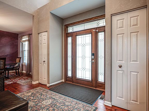 3rd image of 1906 S Osprey Ln