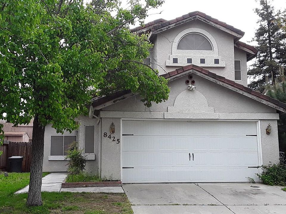 2nd image of 8425 Oakenshield Cir