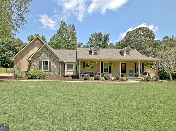270 Brookwood Ln, Fayetteville, GA 30215