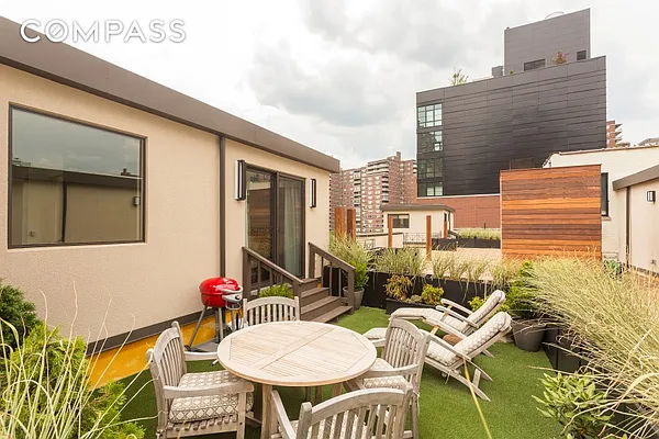 Rented by Compass | media 45