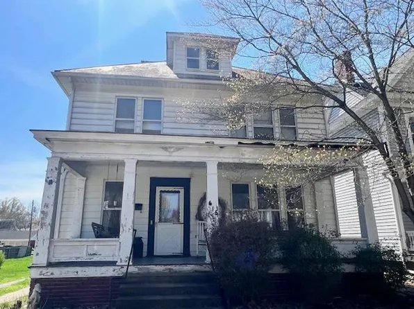 615 4th St, Marietta, OH 45750