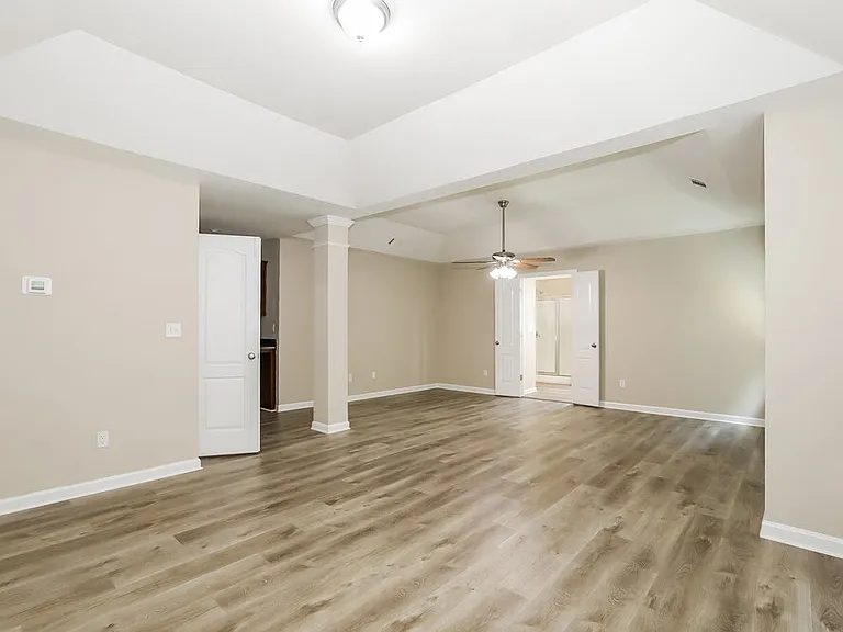 3996 Yosemite Park Ln — Photo 9