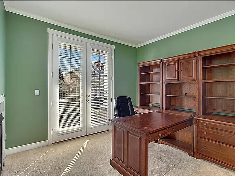16552 NE 118th Way — Photo 2