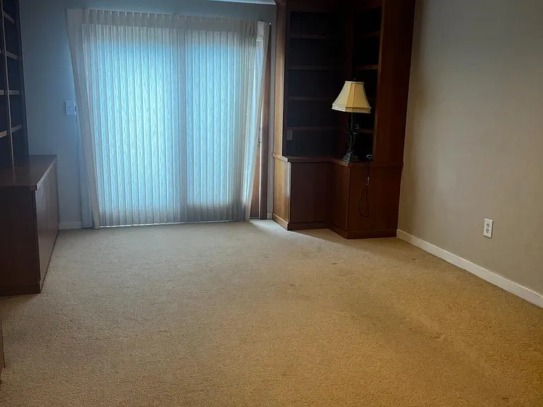 43 Lydia Ln — Photo 6