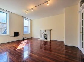 613 9th Ave