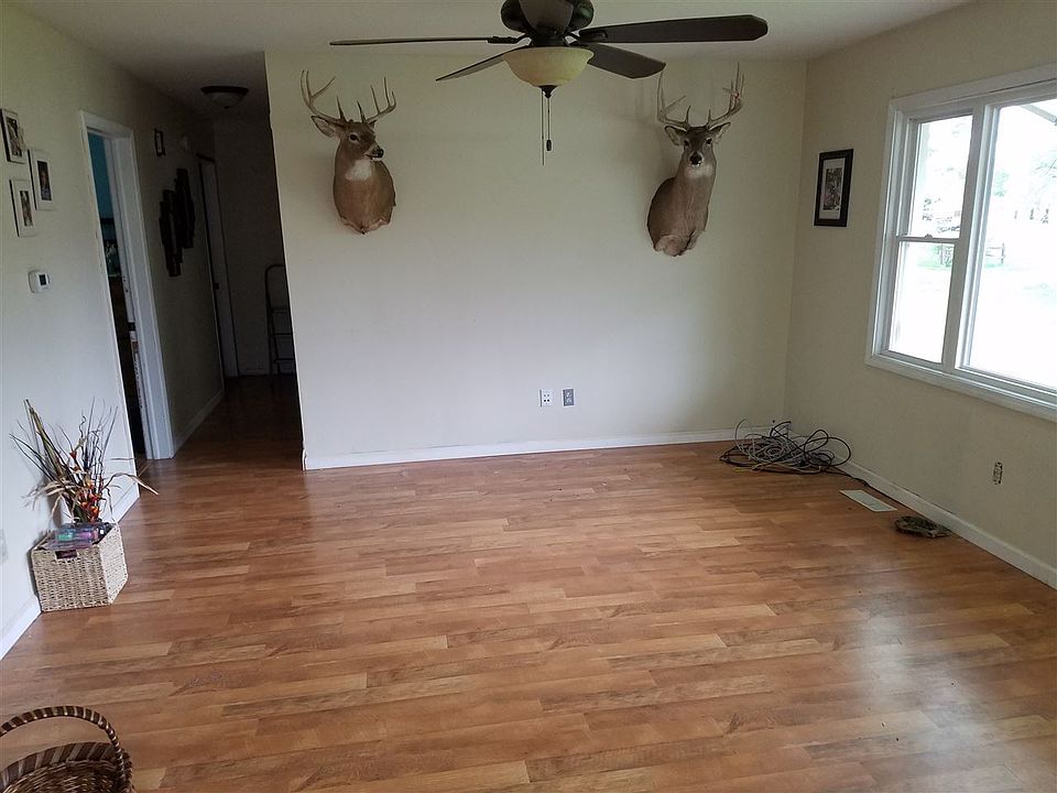 2nd image of 3415 Shardale Dr