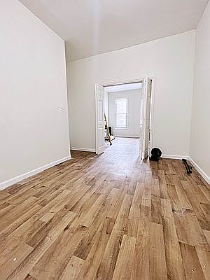 2nd image of 88 Graham Ave #2F