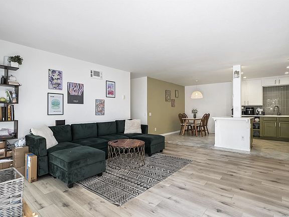 4th image of 6333 College Grove Way Unit 11103