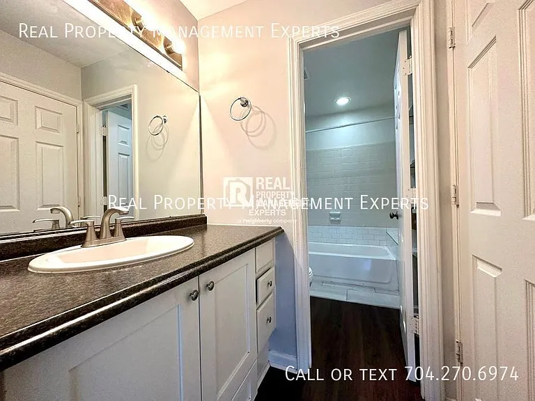 5718 Dockside Dr — Photo 7