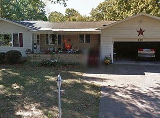 420 N Douglas St, Shelbyville, IL 62565