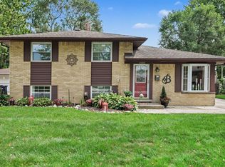 43666 Deborah Dr, Sterling Heights, MI 48313