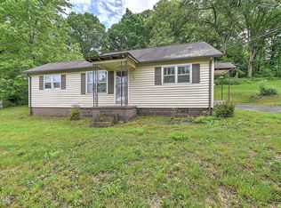 726 Hammond Ave, Mt Carmel, TN 37645