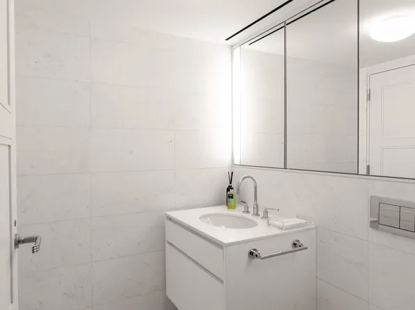 737 Park Avenue image 15 of 15