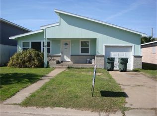 1805 Bayou Homes Dr, Galveston, TX 77551