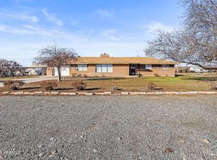 3570 Lateral B Rd, Wapato, WA 98951