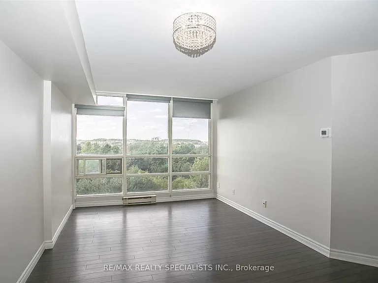 45 Kingsbridge Garden Cir #601 — Photo 6