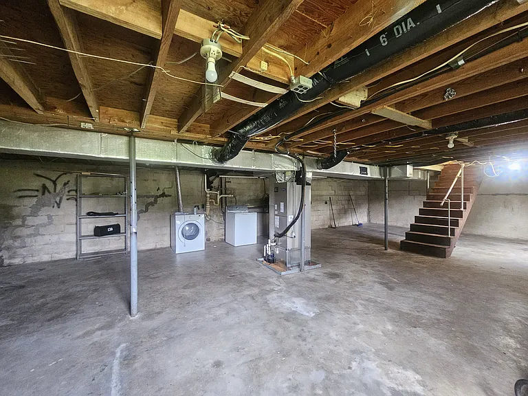 551 Woodland Cir — Photo 18