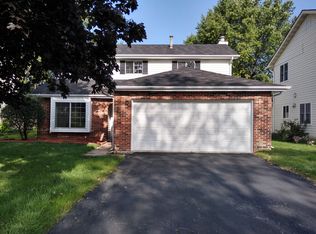 1133 Needham Rd, Naperville, IL 60563