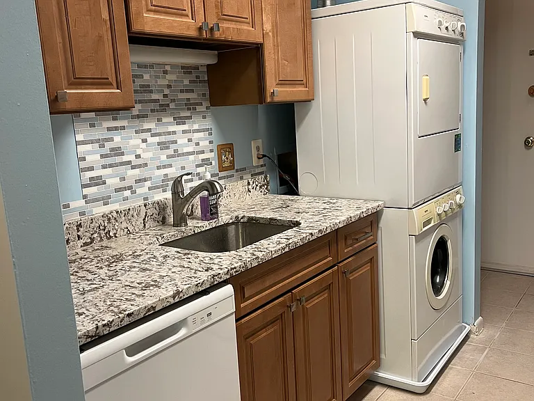3360 Hewitt Ave #201 — Photo 6