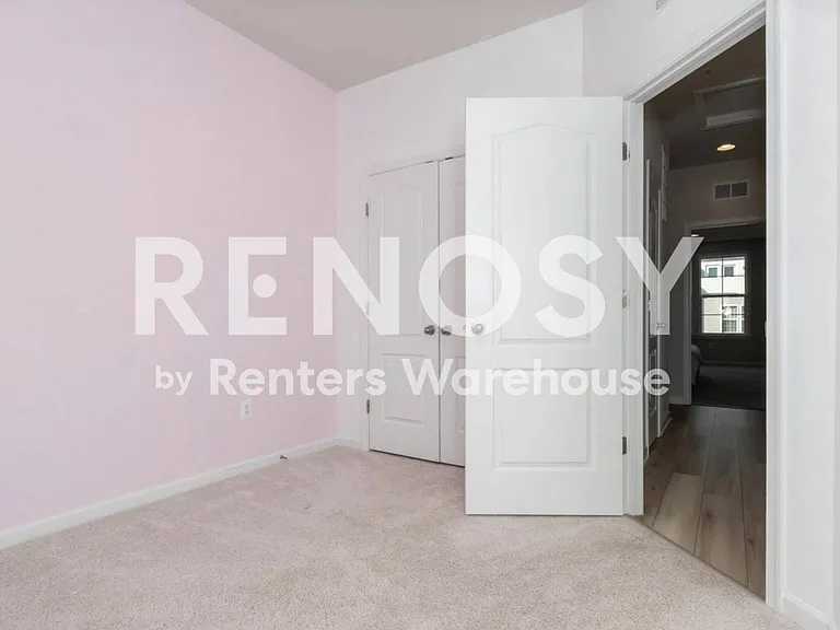 1041 Flester Ln — Photo 20