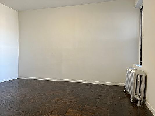 2nd image of 8811 Bay Pkwy #4L