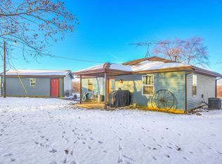 9327 Fallman Mine Rd, Wellington, MO 64097