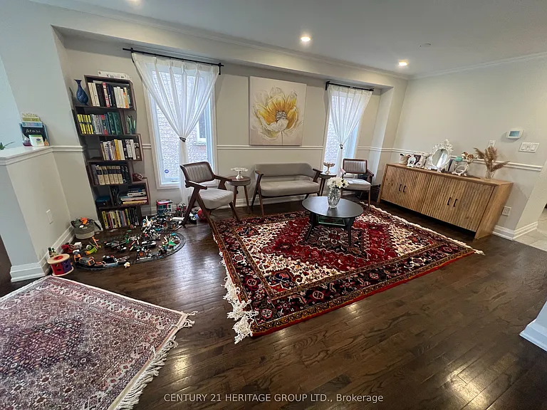 35 Brightsview Dr — Photo 8