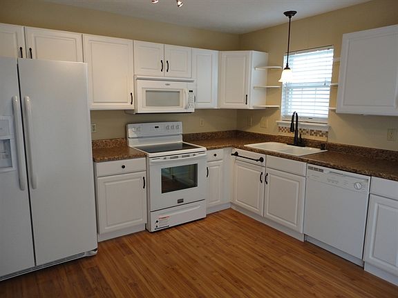 4th image of 7829 Marquis Ln