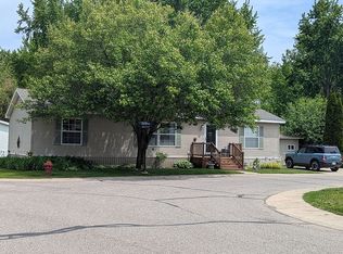 339 Tor St, Clarkston, MI 48346