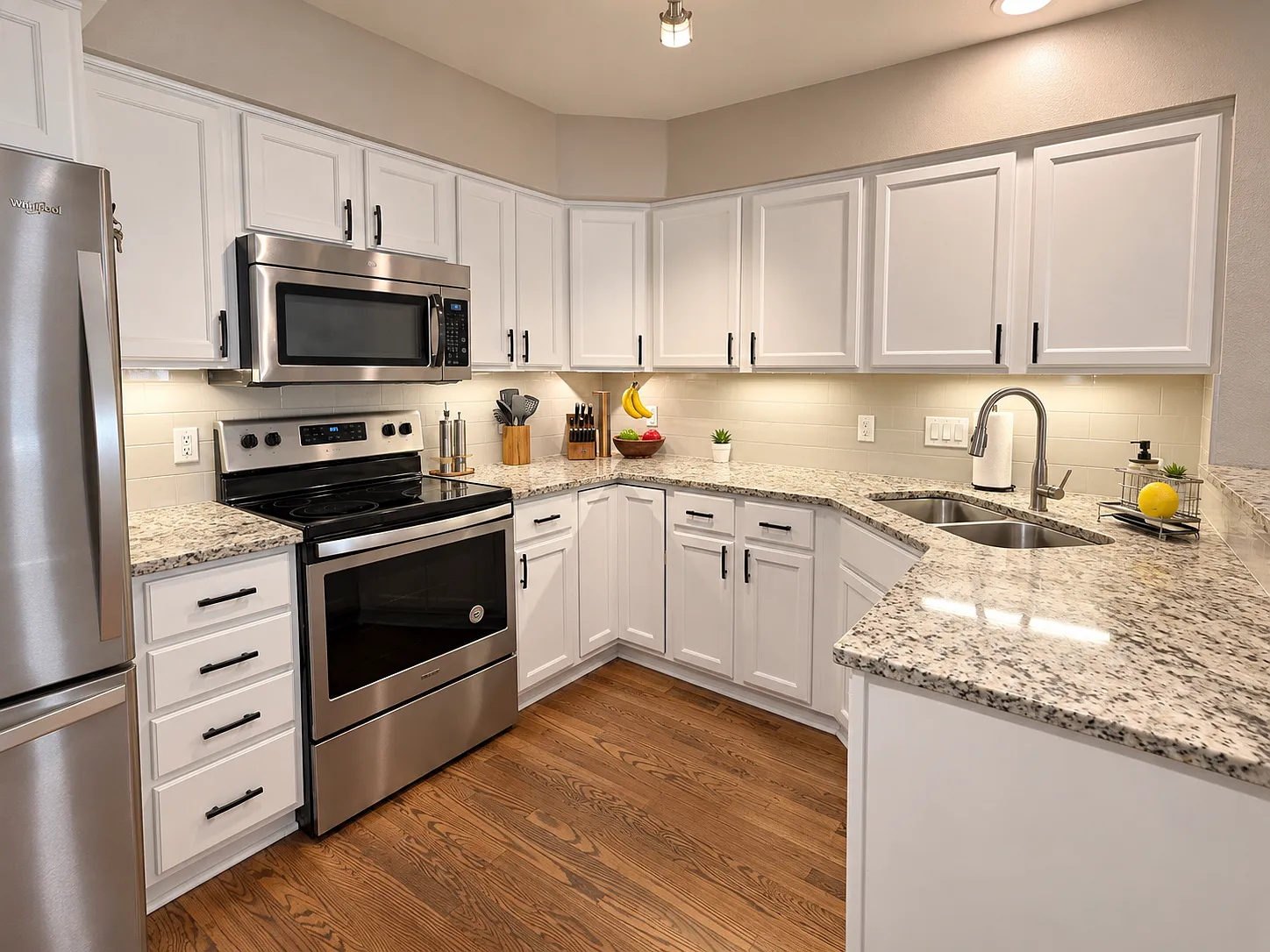 4 bed, 2356 sqft, $3,250 — Photo 4