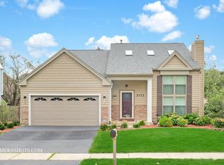 3172 Village Green Dr, Aurora, IL 60504