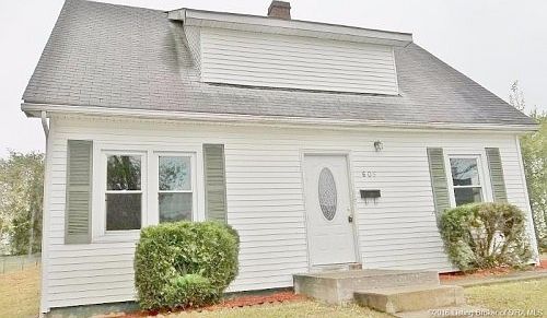 1st image of 605 N College Ave