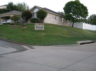 10825 Broken Arrow Trl, Fort Worth, TX 76108